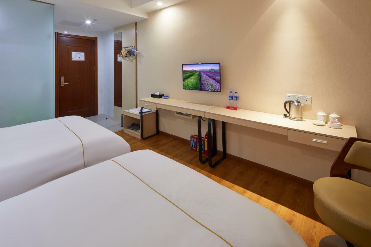 Insail Hotels Airport Road Canton Extérieur photo
