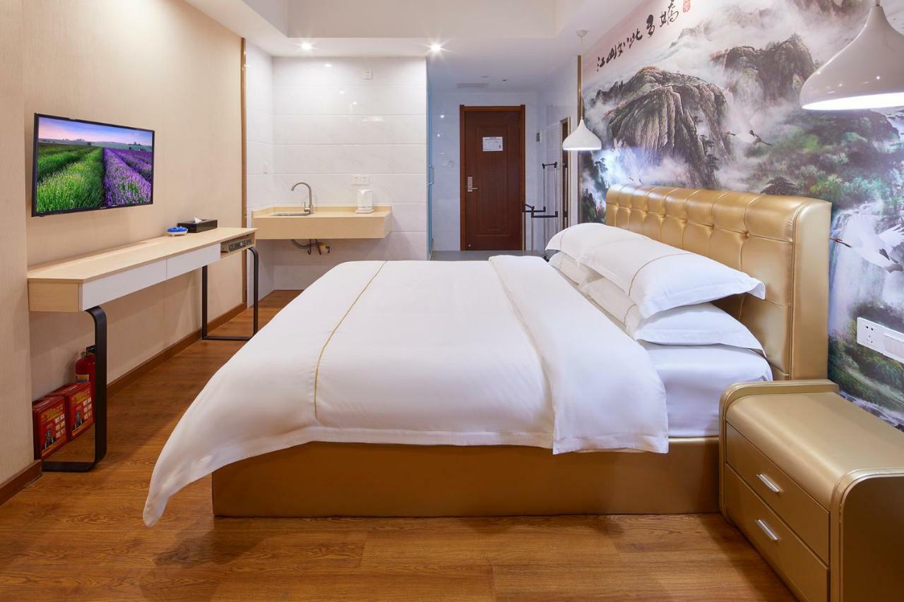 Insail Hotels Airport Road Canton Extérieur photo